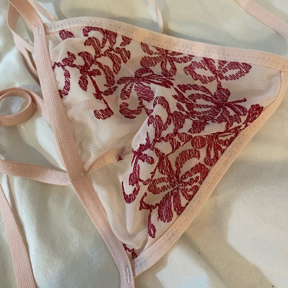 Floral Lace Bralette - Picture 4 of 7